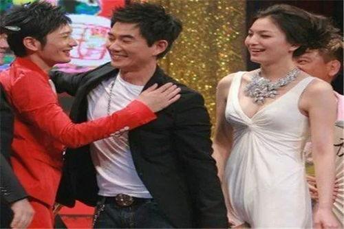 明星尴尬的事,笑料百出，尴尬升级